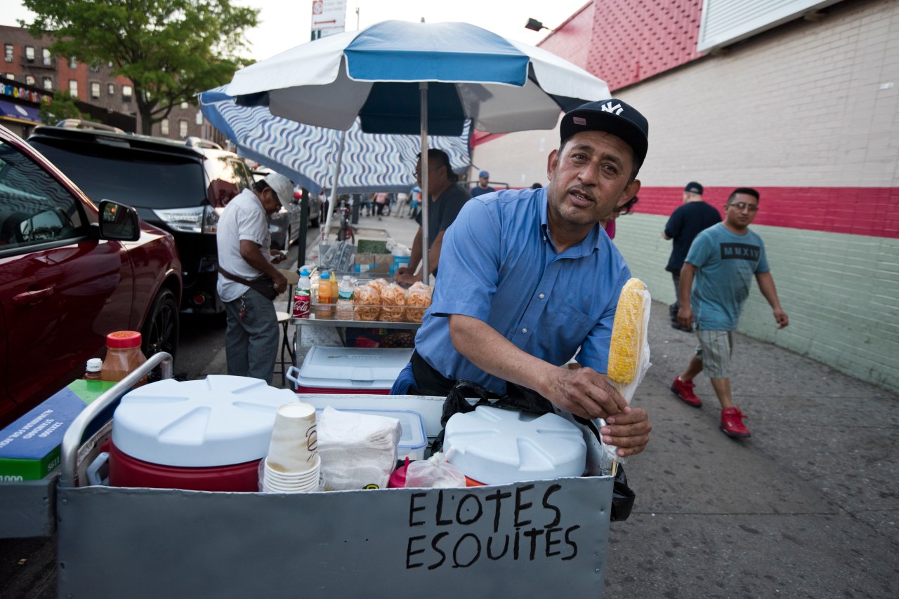 Juan sets up his second cart of the day.