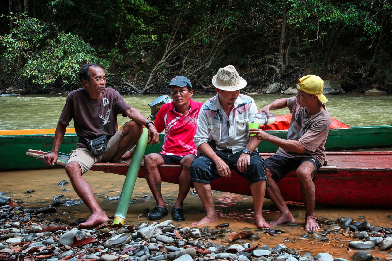 Stopping along the river for a langkau break.