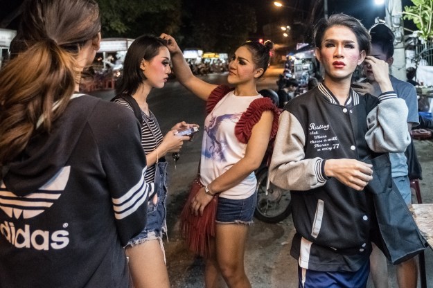 Dream and her colleagues get some food after the show.