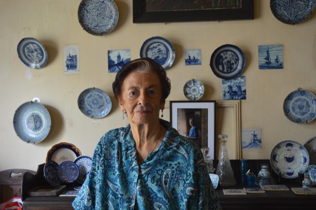 Deloraine Brohier in her ancestral home in Colombo. The Dutch plates and tiles in the background were placed there by her father.