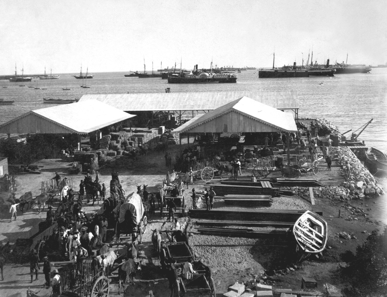 View of the harbor and principal wharf in the city of Ponce, on Puerto Rico, in 1899. (Photo by Interim Archives/Getty Images)
