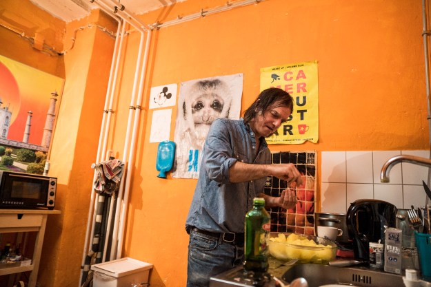 Anton Newcombe preparing his feast. Photo 1 by David Scott Holloway. Photo 2 by Josh Ferrell.